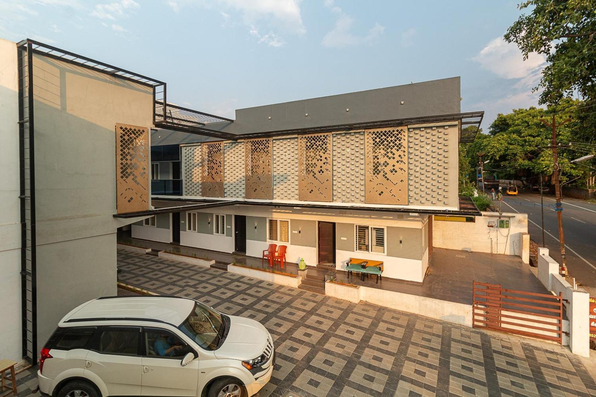 Oyo Green Hills Villa Kuttālam 外观 照片